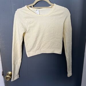 Fabletics cream workout long sleeve shirt